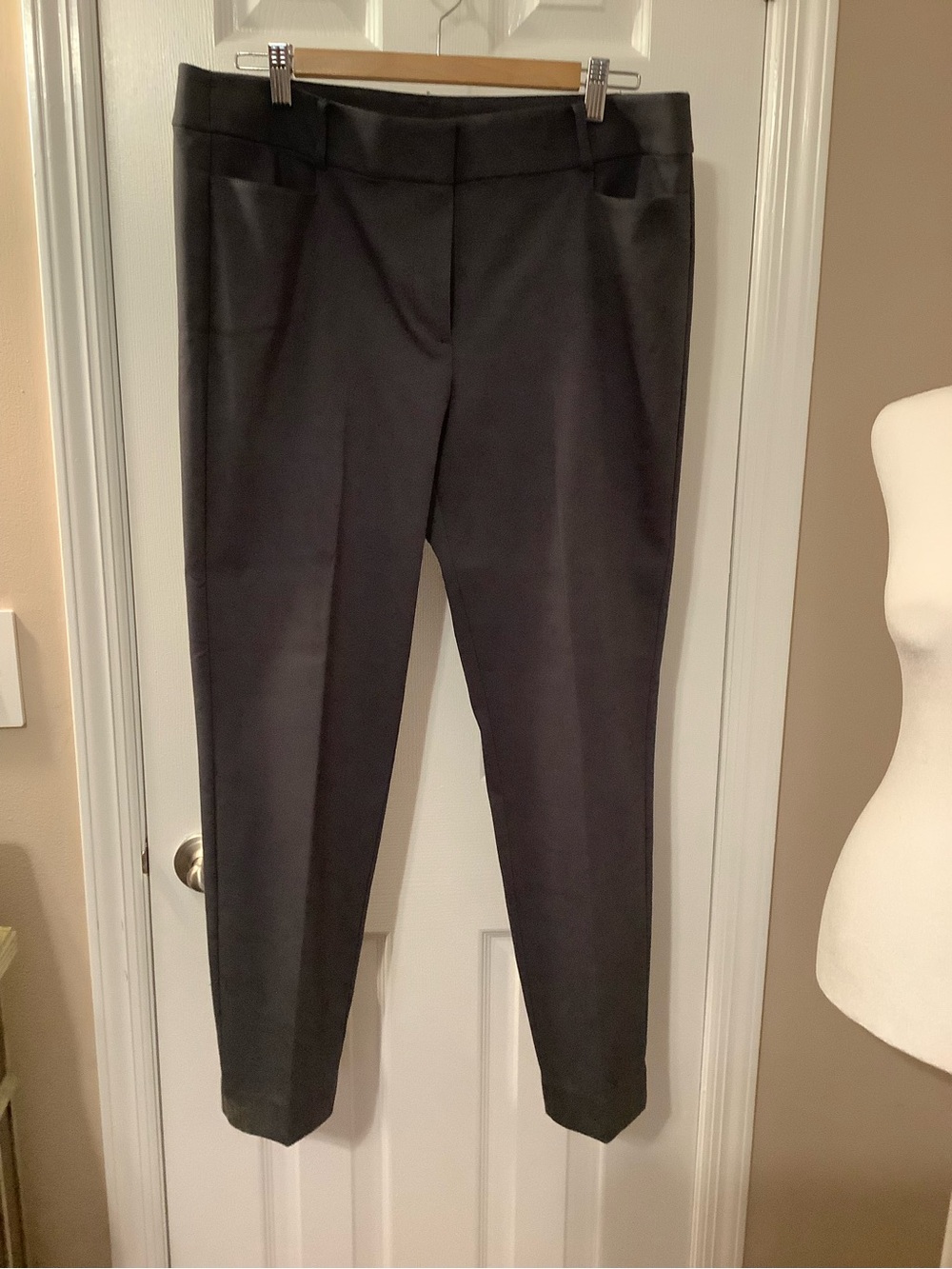 LOFT Black Slim Ankle Dress Pants